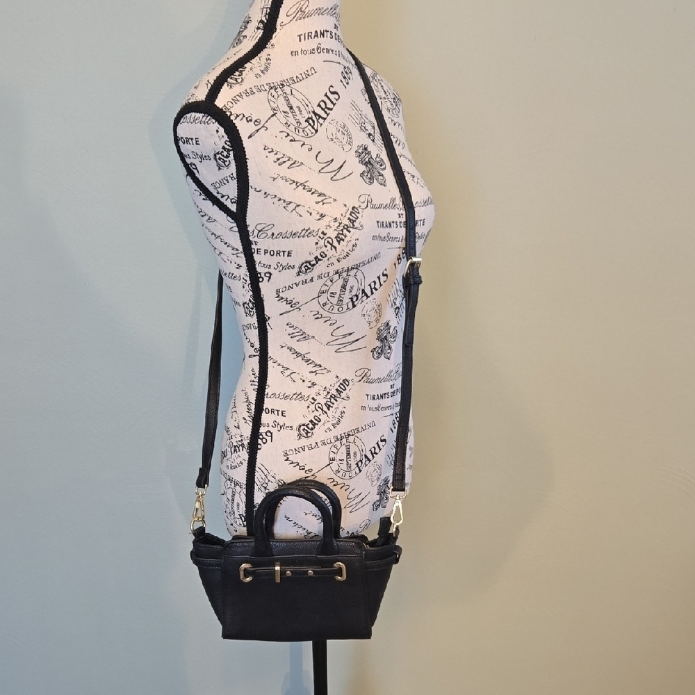 Elegant Black Women's Bag
